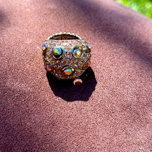 Fun ring bright and shines